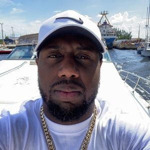 Meet your Posher, Deandre